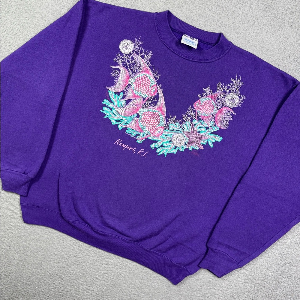 Vintage 90s Newport Rhode Island fish animal nature sweatshirt